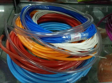 Manguera flexible multicolora del PVC para el arnés de cable, tubería da alta temperatura del PVC